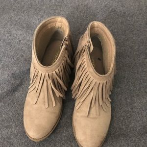 Soda Fringe ankle boots